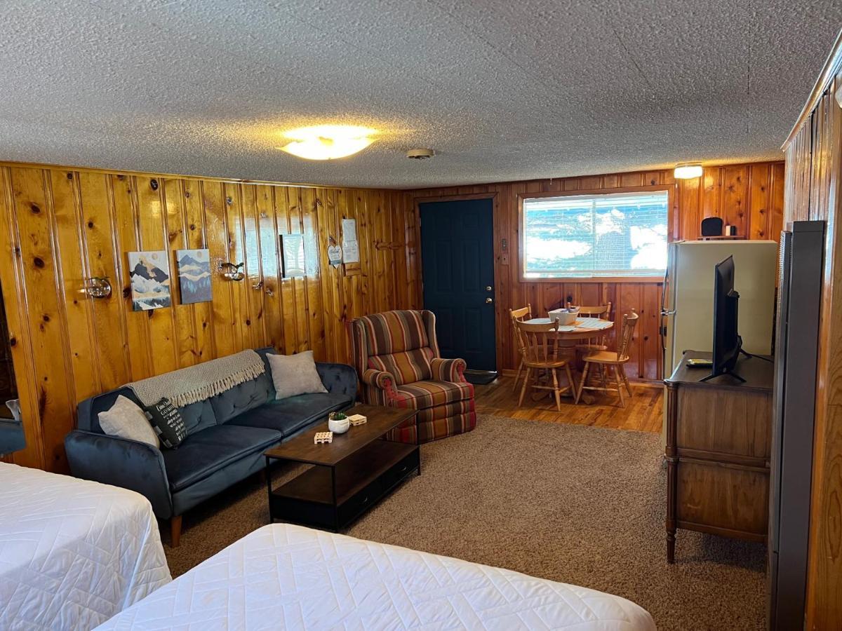 Mountain View Lodge เรดริเวอร์ ภายนอก รูปภาพ