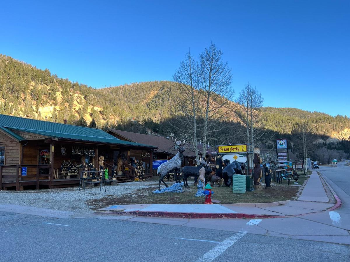 Mountain View Lodge เรดริเวอร์ ภายนอก รูปภาพ